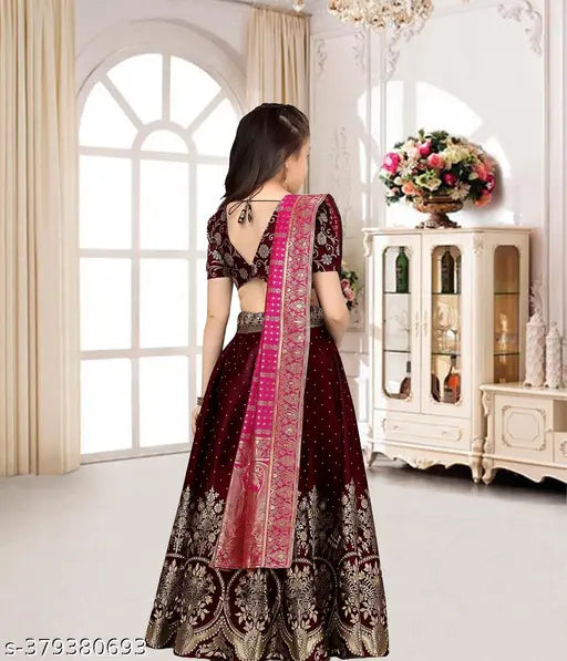 Girls' art silk and jacquard dupatta woven design lehenga choli set, short-sleeved top with intricate patterns, India origin