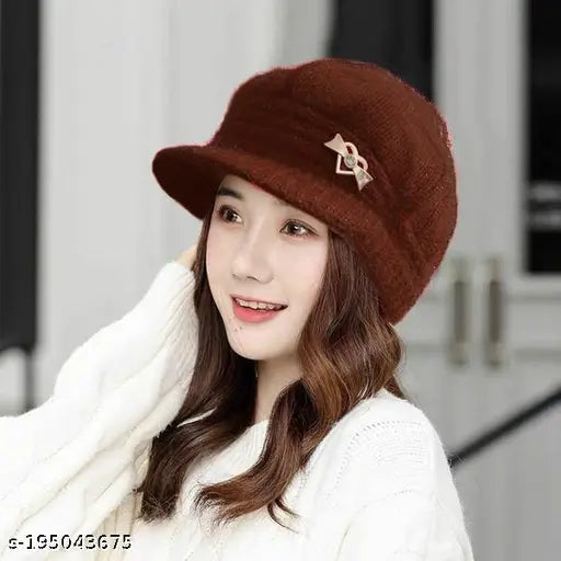 Woolen fur beanie hat with skull emblem, for girls and women, grey color