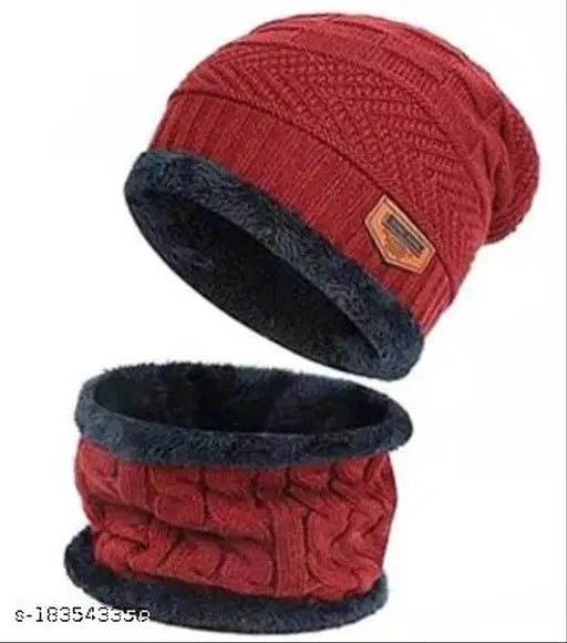 Winter knitted hat with thick fleece lining and fur trim