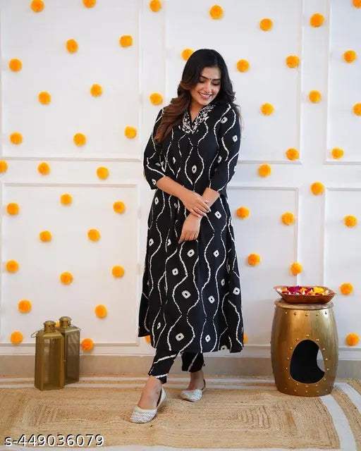 Rayon slub printed V-neck kurti and pant set, festive wear for women, size S to L, India origin