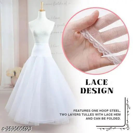 White lace trimmed skirt in women's western fashion
