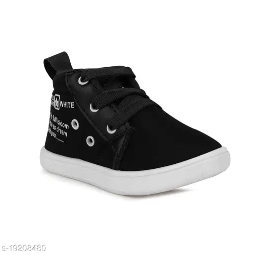 Black shoe with white laces, casual style