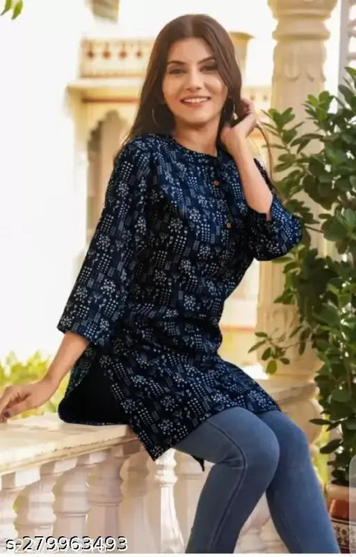 Printed short kurti, party wear, woman's blouse, Aman Export fashion