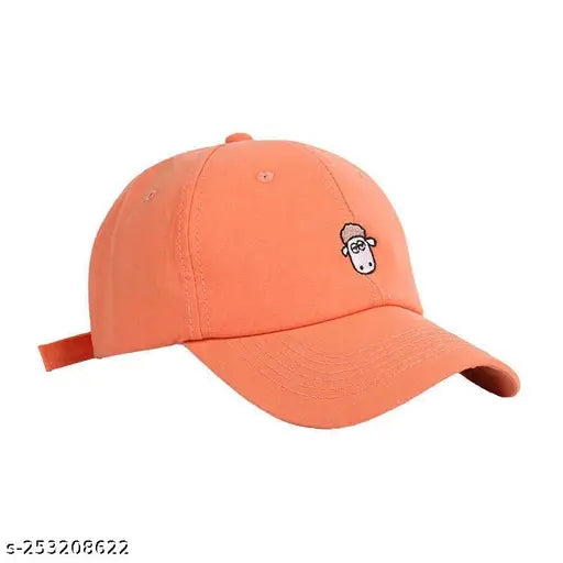 Baseball cap with adjustable strap, suitable for men and women. Ideal for outdoor activities like travelling and sun protection. Peach color. Trendy design