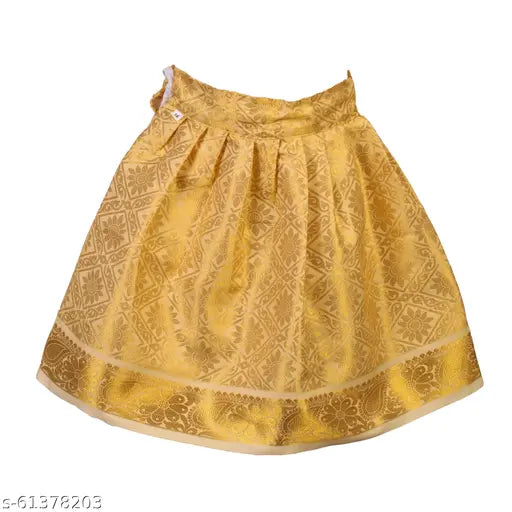 Traditional Indian Chanderi Silk Lehenga Choli in Kerala Chandrika style, with short sleeves and zari woven pattern. South Indian traditional attire for 6-8 years old, country of origin: India