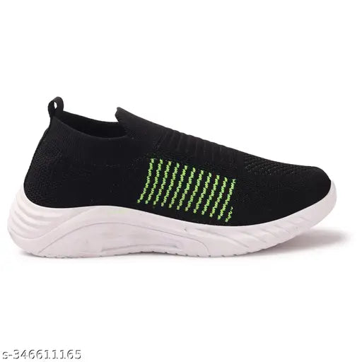 Black and green children's running sneakers, suitable for ages 5-12