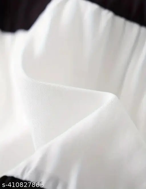 Long, multicolored skirt with a white waistband
