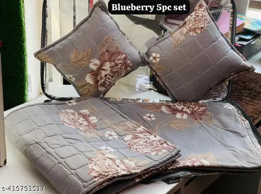 Dizen Star 240 Tc Cotton Queen Flat 1 Bedsheet , 2 quilted Pillow Cover, 2 Quilted cushion with Filling (Set of 5 pcs)
