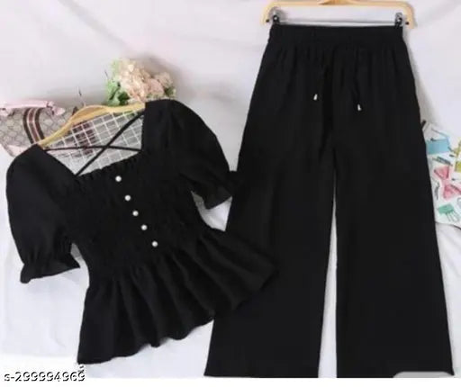 Stylish crepe jumpsuit, solid net, short sleeves, fashionable apparel for women