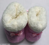 Winter newborn baby shoes (4pcs, size 0-4 months), fur sole, printed design, slip-on, cotton material