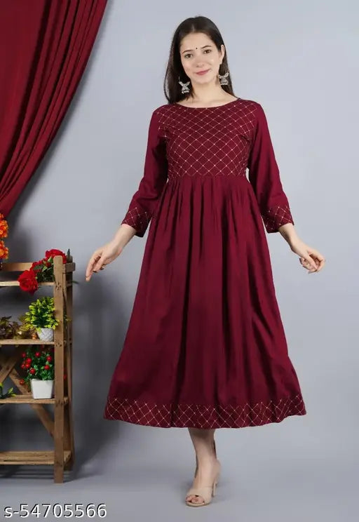 Red long-sleeve pehnawa dress with side pockets