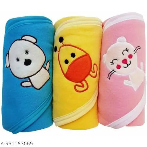 Aakriti polyester baby blanket hood, set of 3 for new born to 6 months, ideal for both boy and girl