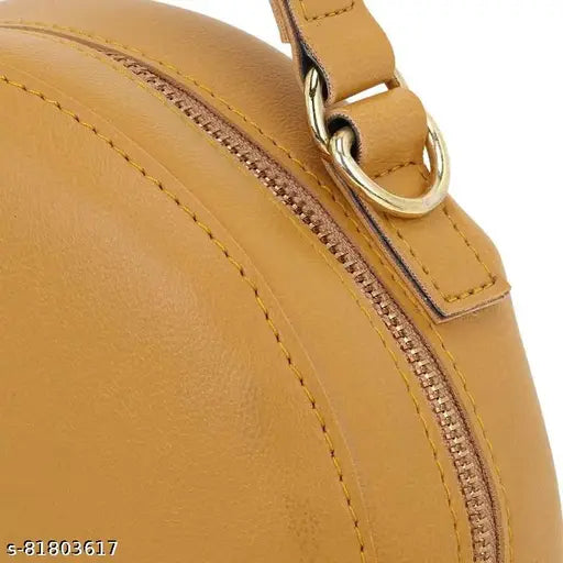 Vegan leather crossbody bag, zip closure, chain shoulder strap