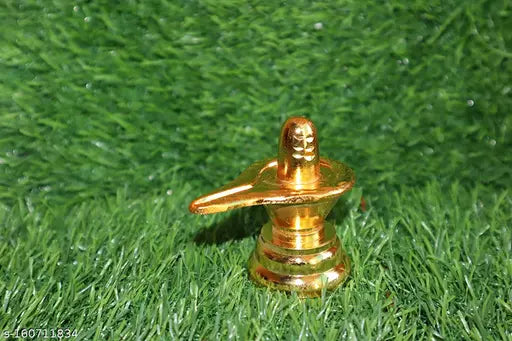 Gold metal handmade shivling statue for home decor, gift or pooja accessory. Dimensions: 5.5x5.5 cm. Beautiful antique Indian art piece