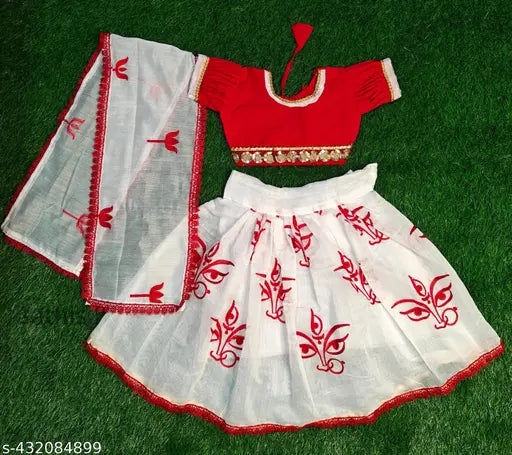 Cotton blend Ghagri top and lehenga with quirky stitch type for infant fashion, 3-18 months