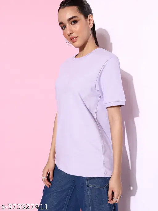 Lavender cotton oversized women's sweatshirt, solid design, short sleeves, great for fashion-forward looks, made in India