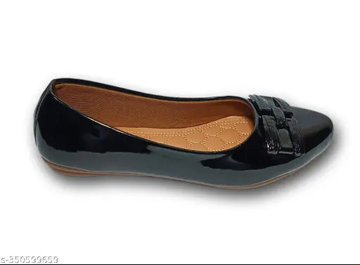 Patent leather bellies with buckle fastening, adorable women's ballerinas by Shree Shyam Enterprises
