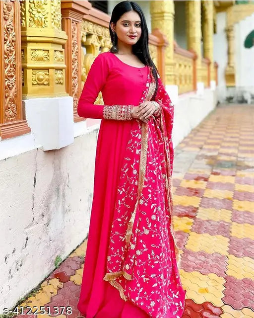 Stylish embroidered Georgette gown set with pant & dupatta, size S (Bust 36in, Waist 32in, Hip 32in), Indian-made