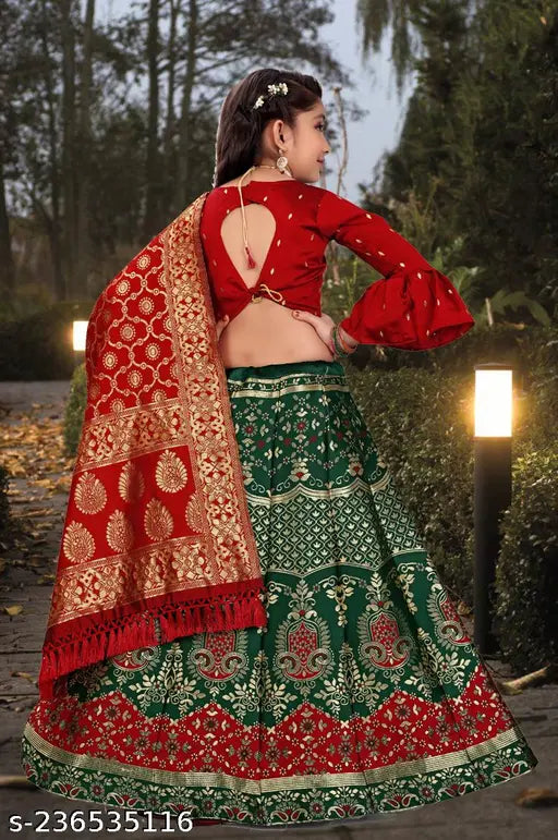 Bamboo and Kora Muslin kids' lehenga set with long sleeves, featuring zari woven pattern and stitched net, for girls aged 7-8 years