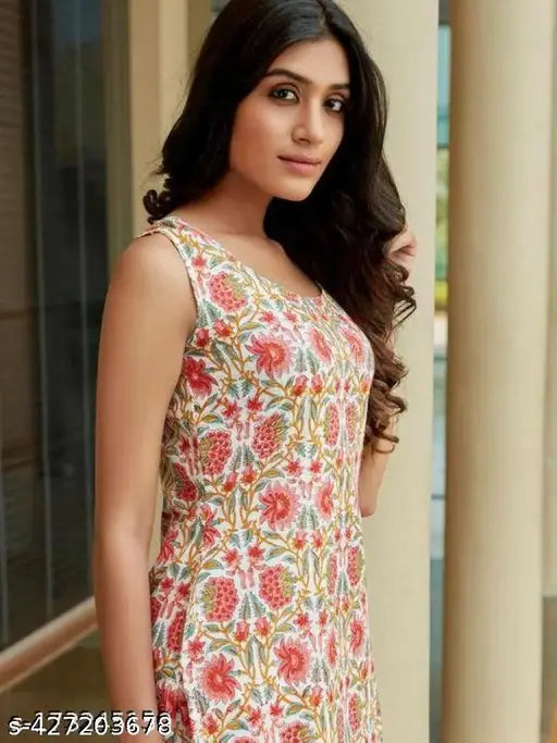 New fashionable black and white floral sleeveless dress