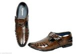 Boys brown trendy sandals, floating footwear style, thong design