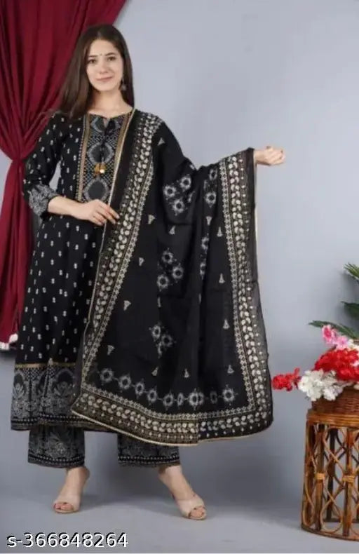 Rayon kiana kurta set with dupatta and bottomwear, printed three-quarter sleeve set in pack of 3, M, L, and XXL sizes, made in India