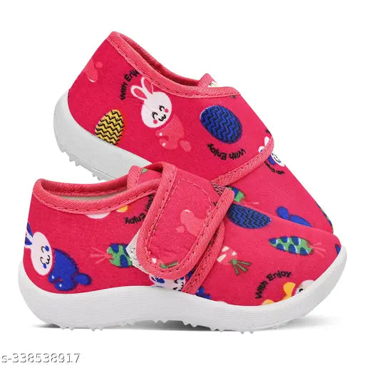 Comfortable unisex lycra party sandals for kids (9-4yrs), featuring printed net design and easy velcro fastening