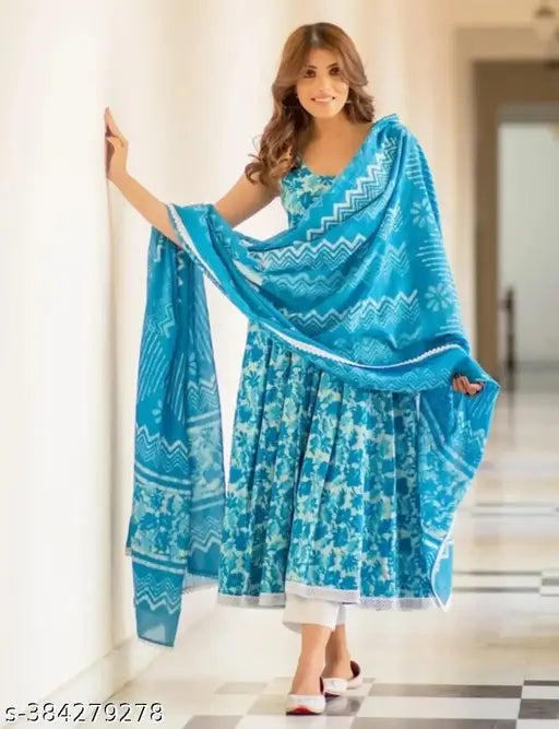 Rayon sleeveless Anarkali kurta & dupatta set, printed net design for festive party wear, Indian-made women's fashion