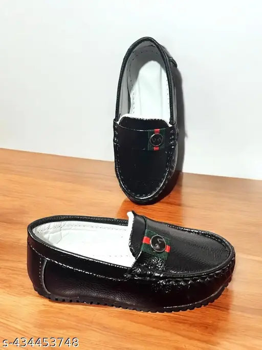 Black leather boys loafer with buckle