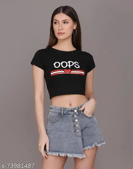 Classic fashionable women's cotton blend crop t-shirt, printed with net pattern, short sleeves, ideal for daily wear, size N (S: 28in bust, 15in length; M: 30in bust, 16in length; L: 32in bust, 17in length; XL: 34in bust, 17in length), made in India