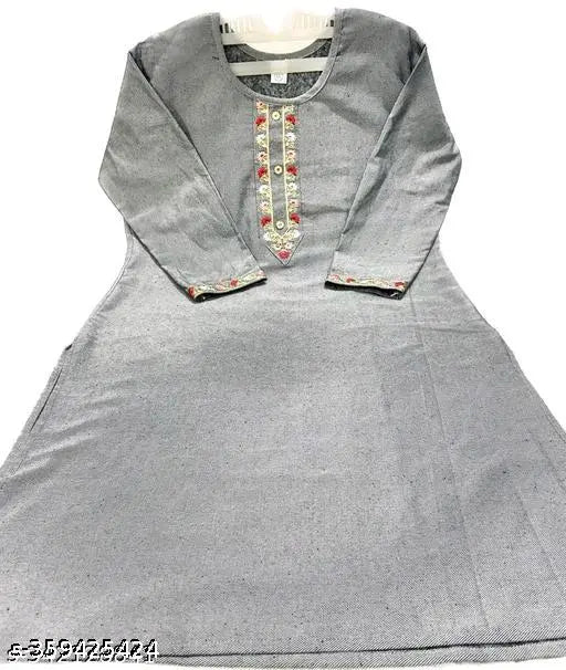 Grey woolen regular fit check round neck winter kurti, women's wear