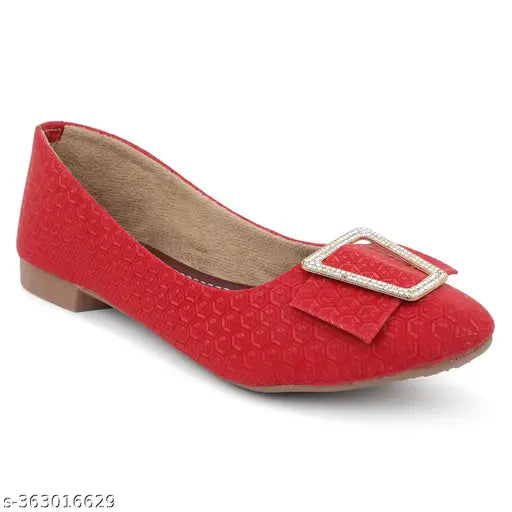Synthetic leather textured ballerinas in various sizes (IND-4 to IND-9), originating from India