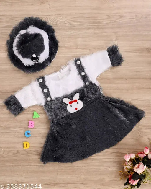 Wool three-quarter sleeve kids girls winter wear in solid patterns, suitable for 0-24 months