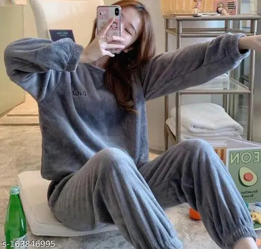 Woolen women's night suit for winters, warm pyjamas in solid design, perfect for cold nights