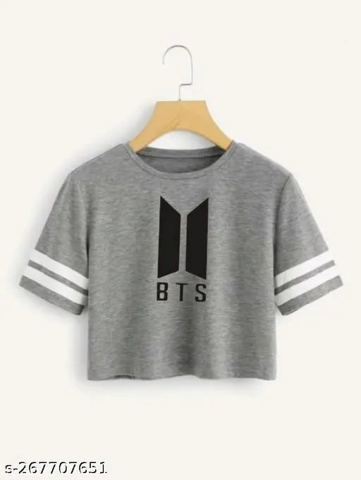 Cotton blend short sleeve t-shirt, pretty feminine print for women, size S (35in bust)