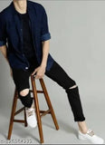 Black denim flaying men's knee-slit jeans, solid design, size 28/30/32 from India