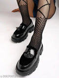 Patent leather black ballerinas with lace decor & wide fit - Stylestry women's Bellies
