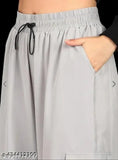 Dark grey athletic women's cropped pants, elastic waistband