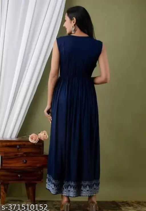 Rayon printed Nayara cut sleeveless dress, embroidered pattern on Indian-made women's clothing in size S (36in bust)