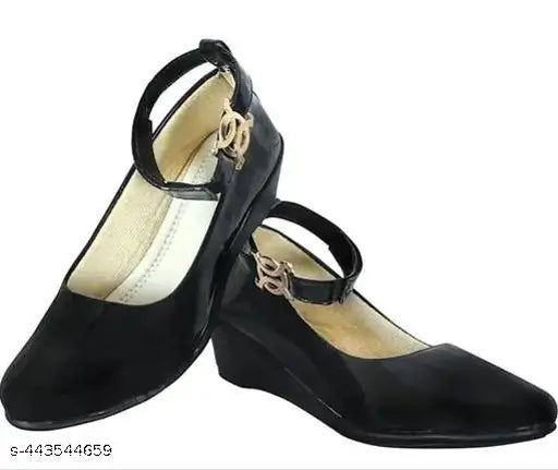 Black synthetic bellies for women and girls, mesh net heel sandals with closed back. Solid black, round toe design