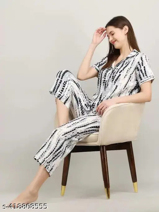 Rayon printed nightsuit for women - short-sleeved pyjamas in XL (top bust 42in, length 44in; bottom waist 38in, length 39in), made in India