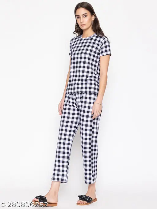 Striped cotton blend night suit set for women, short sleeves, checked pattern, size M from Solzeiq, made in India