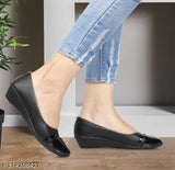 Patent leather girls' sneakers - solid style in sizes IND-3 to IND-8 from India