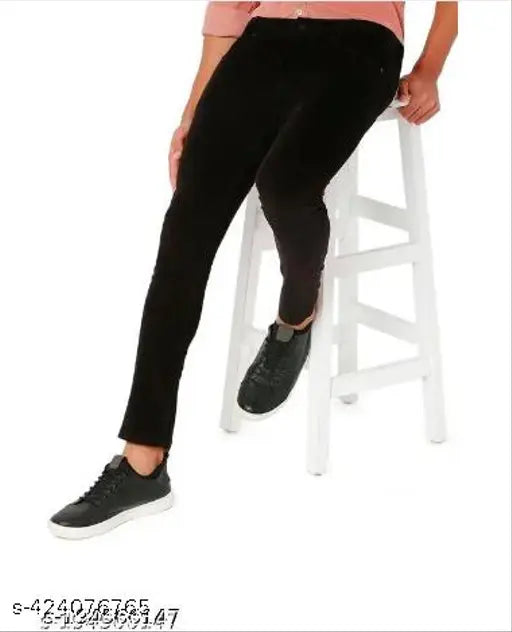 Men's black denim jeans, solid pattern, perfect fit for any occasion
