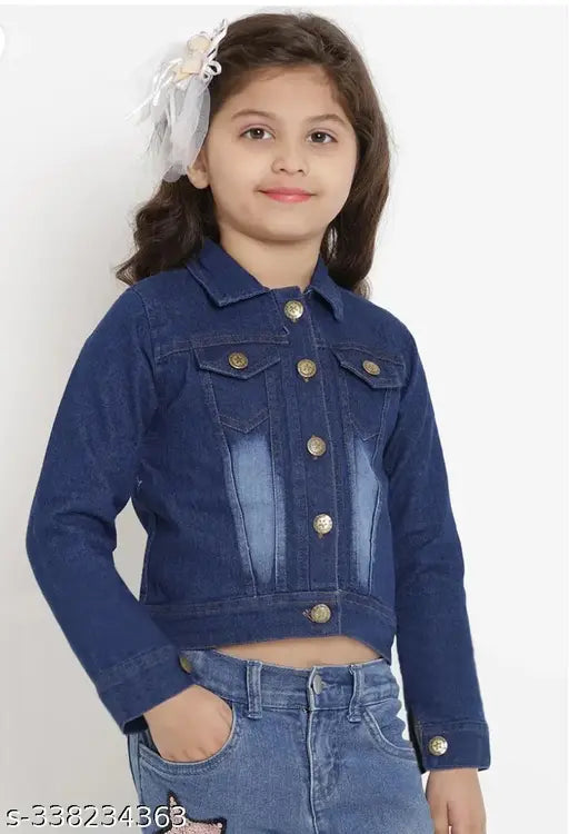 Dark denim jacket with button closure, medium length sleeves