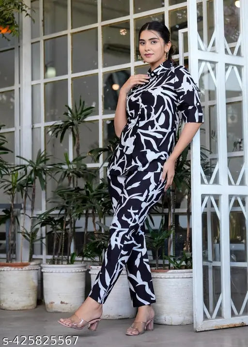 Polyester cod set for women, long sleeves, size options available, Indian-made attire on hanger