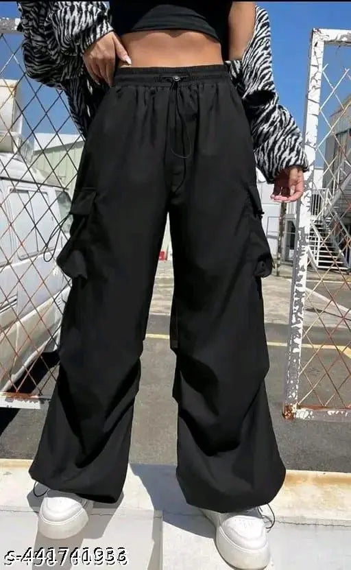 Black women's cargo pants with side pockets