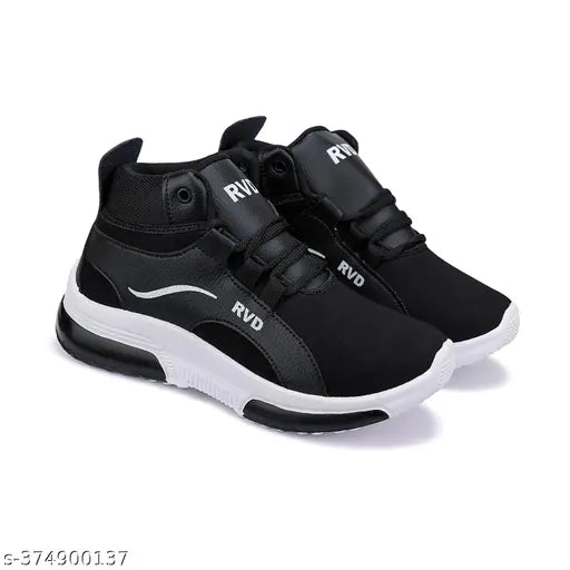 Black and white running shoe with high vision, strap closure
