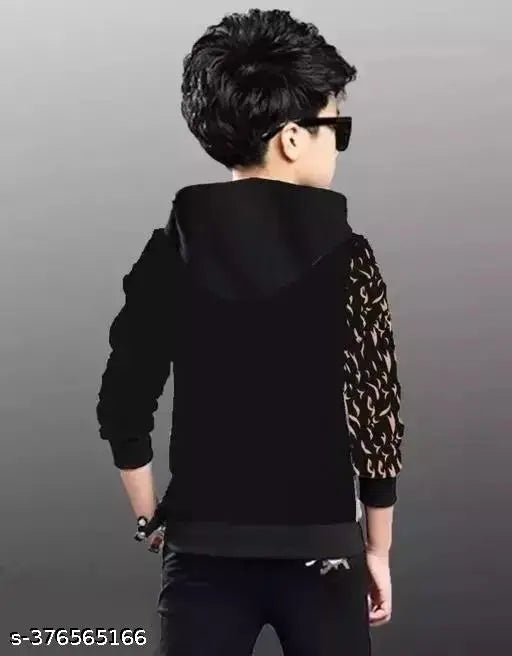 Cotton blend kids hoodie with full sleeves and lion print, available in various sizes for both boys and girls