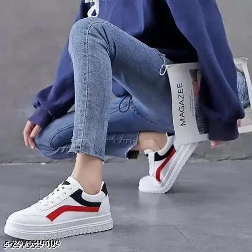 Synthetic canvas kids' sneakers, printed design, lace-up fastening, PVC sole - girls' casual shoes from India (size 8in to 10.5in)